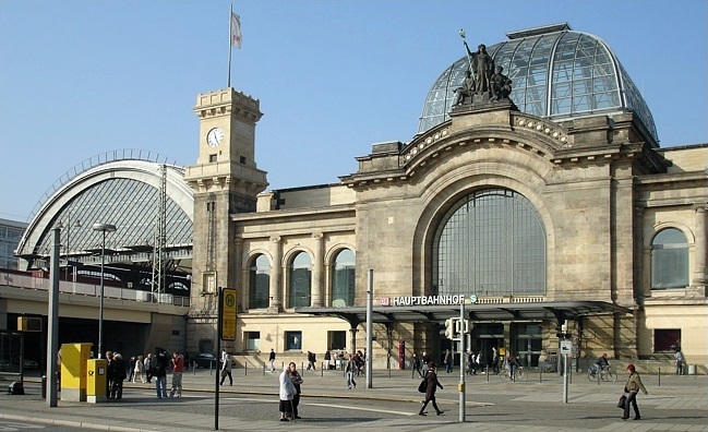 Ostfassade des Dresdner Hauptbahnhofes