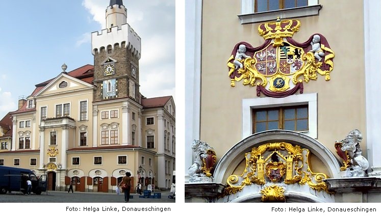 Löbauer Rathaus mit Stadtwappen